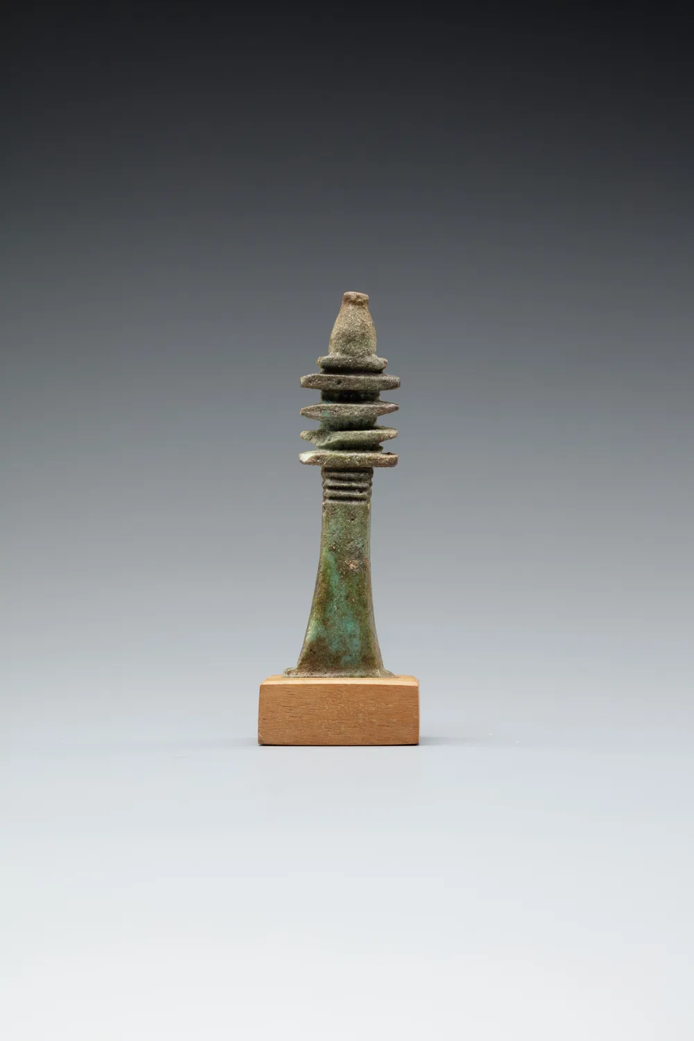 古代エジプトの装身具 — ジェド柱護符